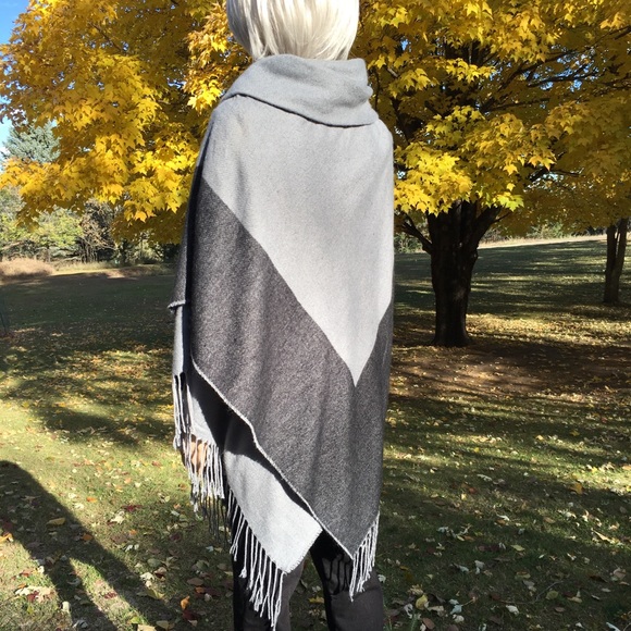 (See New Listing)NWOT |•MIXIT•| Grey/Black Layered - Picture 5 of 8